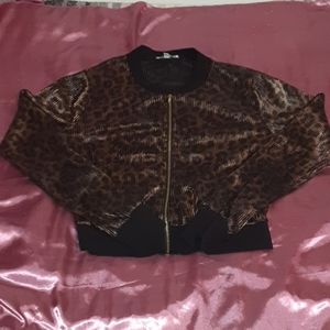 Soft cropped leopard print light weight jacket